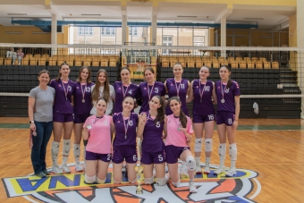 Naše dijakinje državne podprvakinje v odbojki!